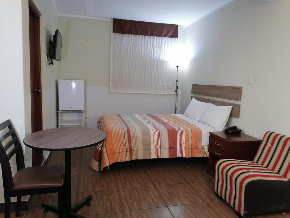 Hotel Plaza Barranca Luaran gambar